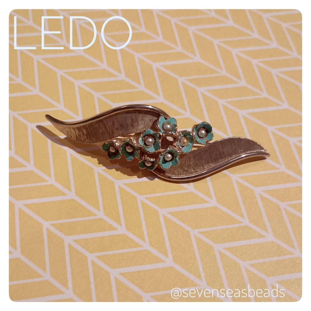 💘LEDO Vintage Brooch